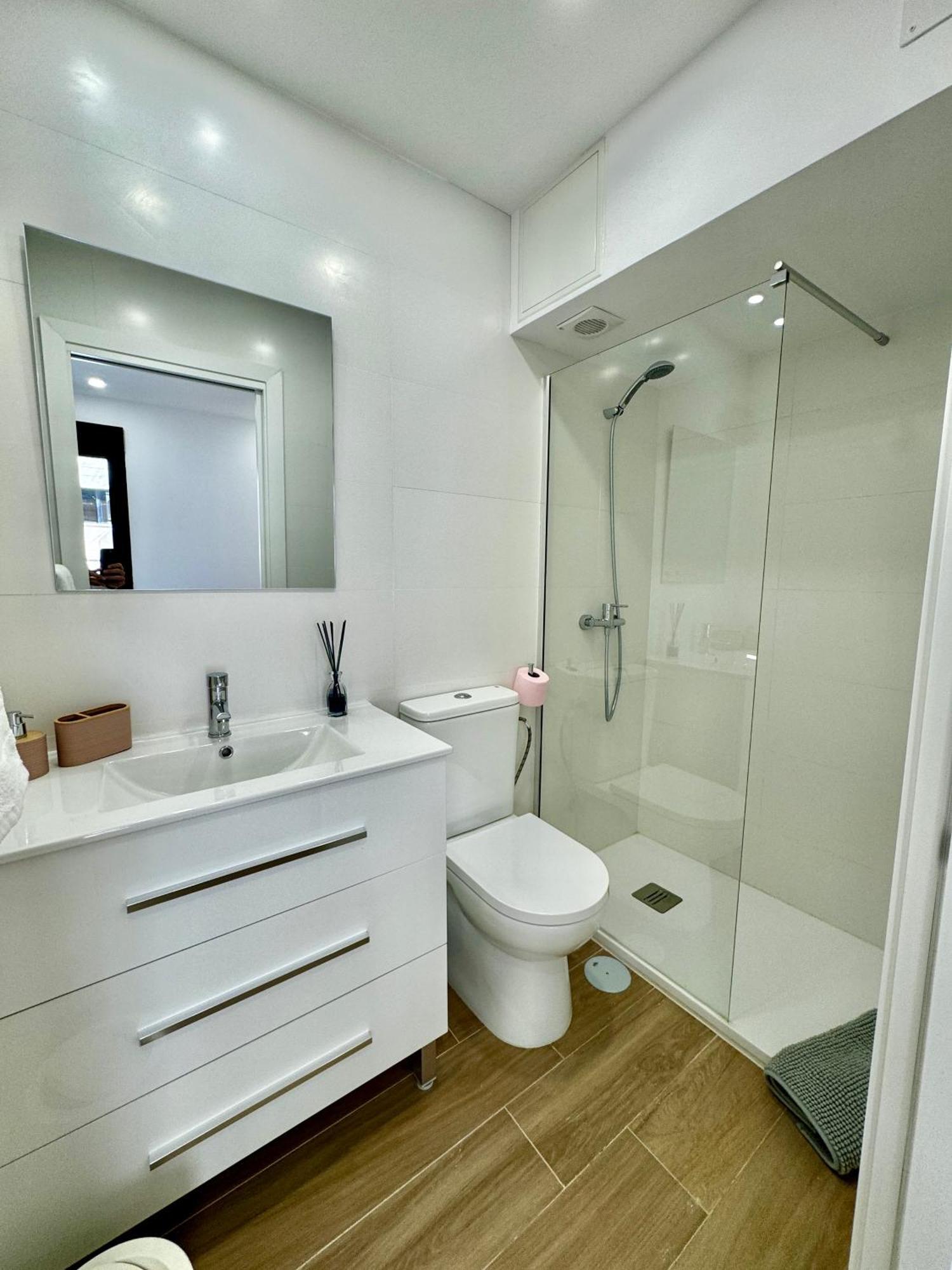 Amazing Seaside Studio By Eaw Homes Marbella Bagian luar foto